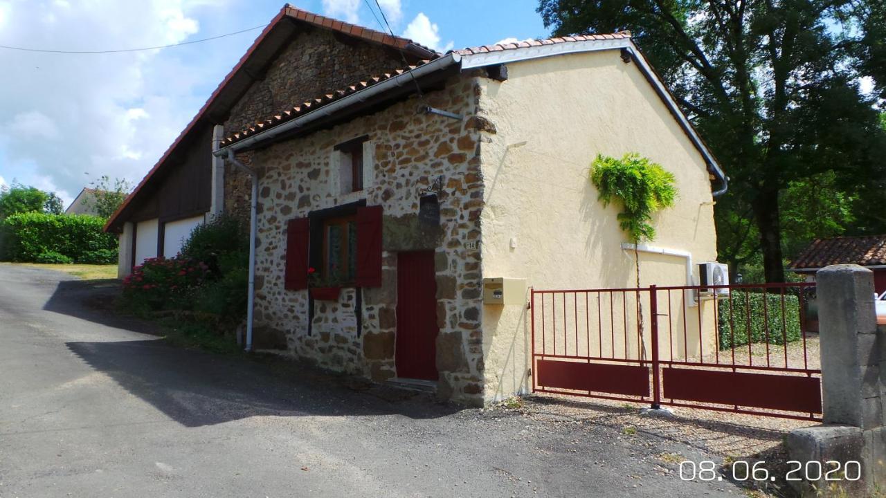La Petite Fontaine Villa Ecuras Exteriör bild