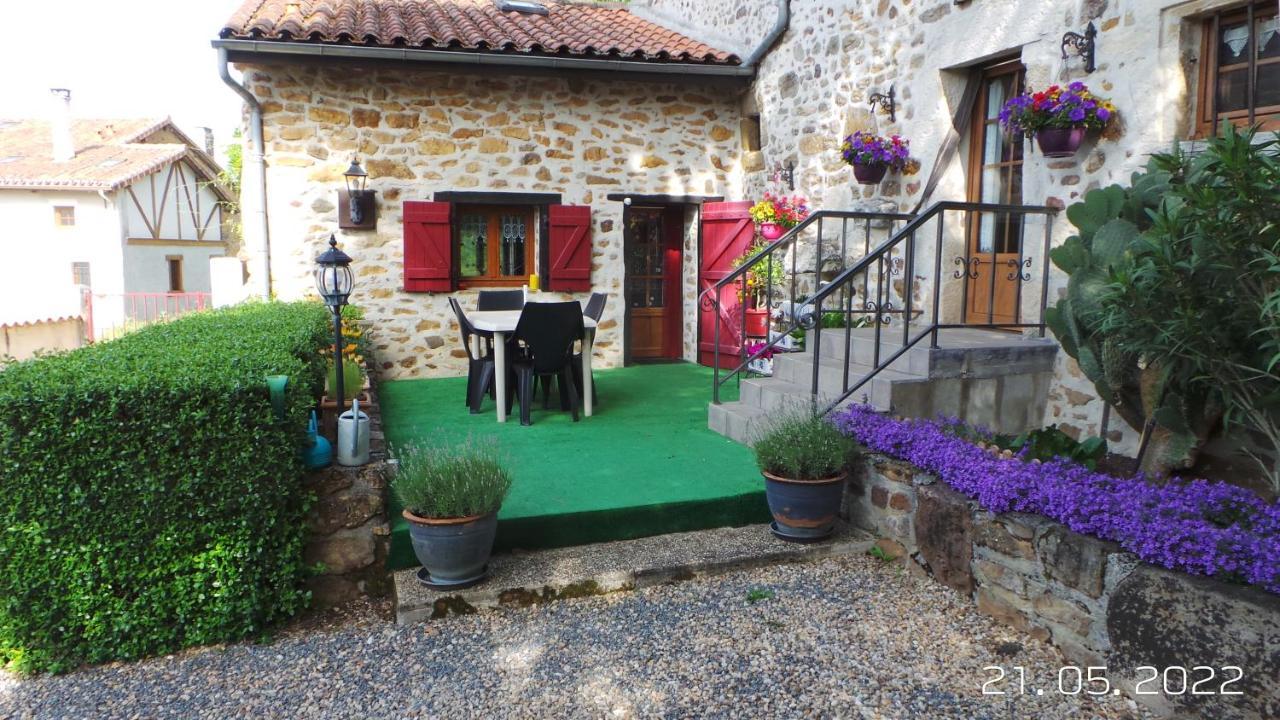 La Petite Fontaine Villa Ecuras Exteriör bild