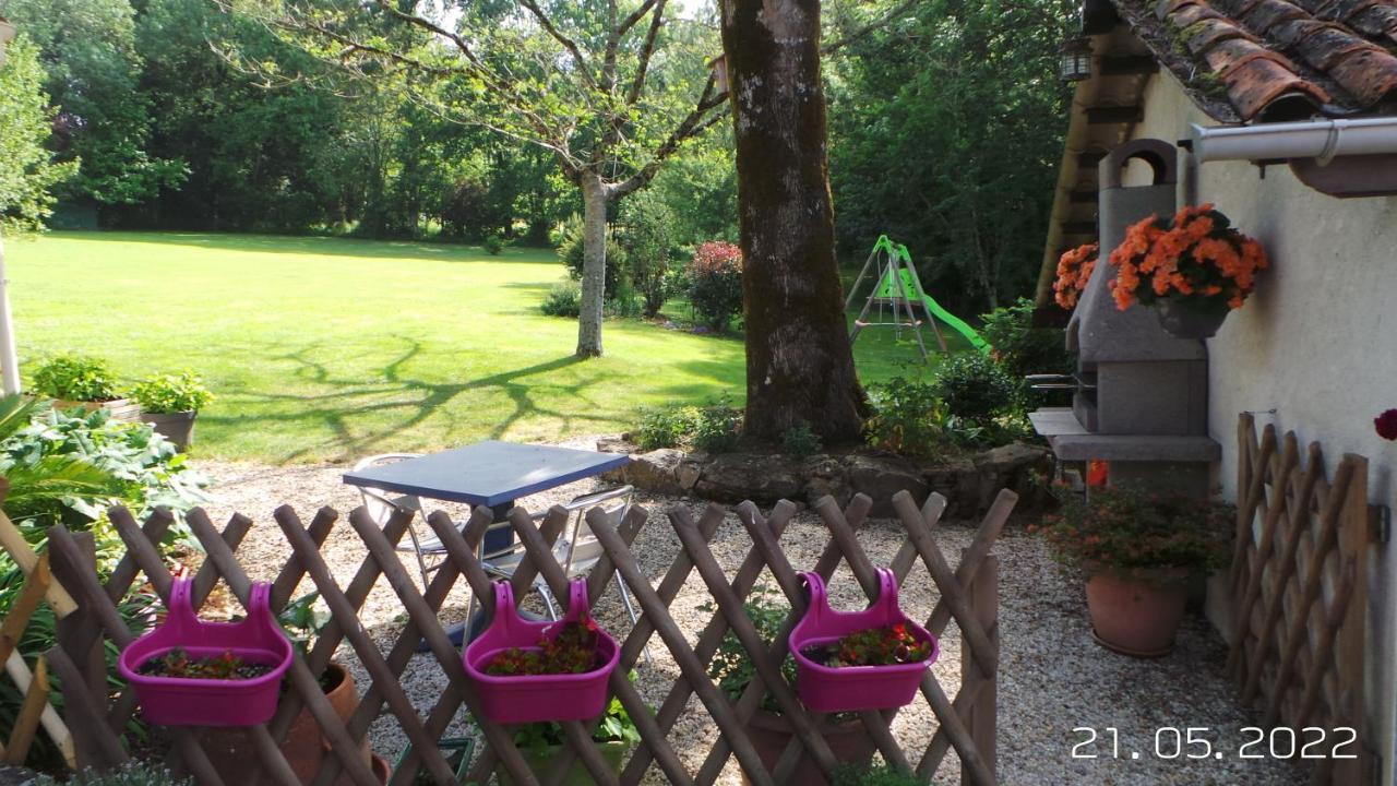 La Petite Fontaine Villa Ecuras Exteriör bild