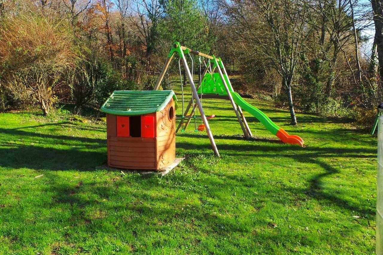 La Petite Fontaine Villa Ecuras Exteriör bild